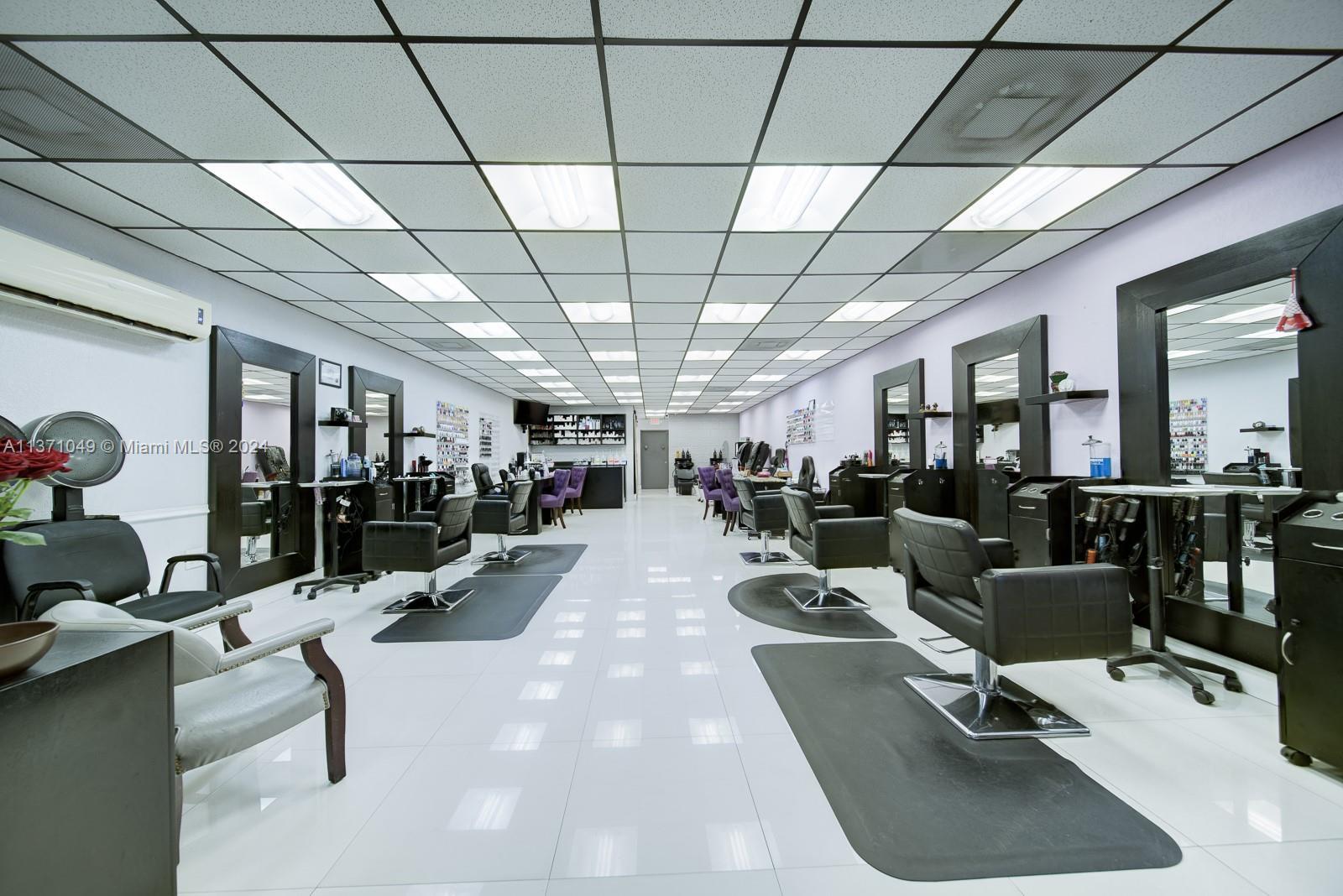 Unisex Beauty Salon For Sale, Miami, barber/beauty,  for sale, Sandra Benkahla, The 305 Agency