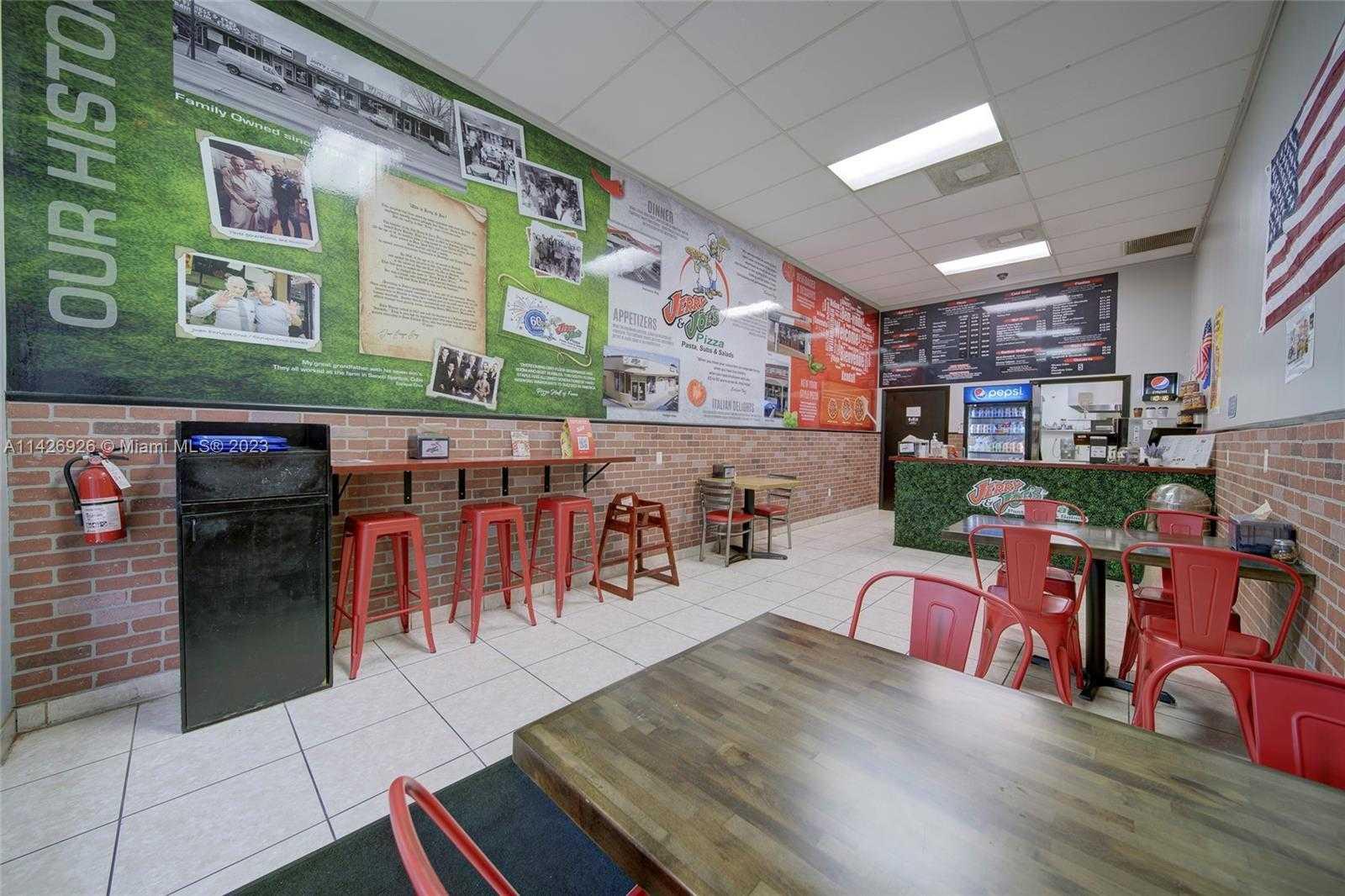 Pizzeria Restaurant For Sale in Kendall in front of Miami Dade College, Miami, Business,  for sale, Sandra Benkahla, The 305 Agency