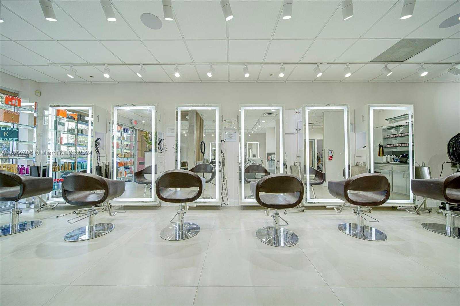 Beauty Salon For Sale in Hialeah with Real Estate Included, Hialeah, barber/beauty,  for sale, Sandra Benkahla, The 305 Agency