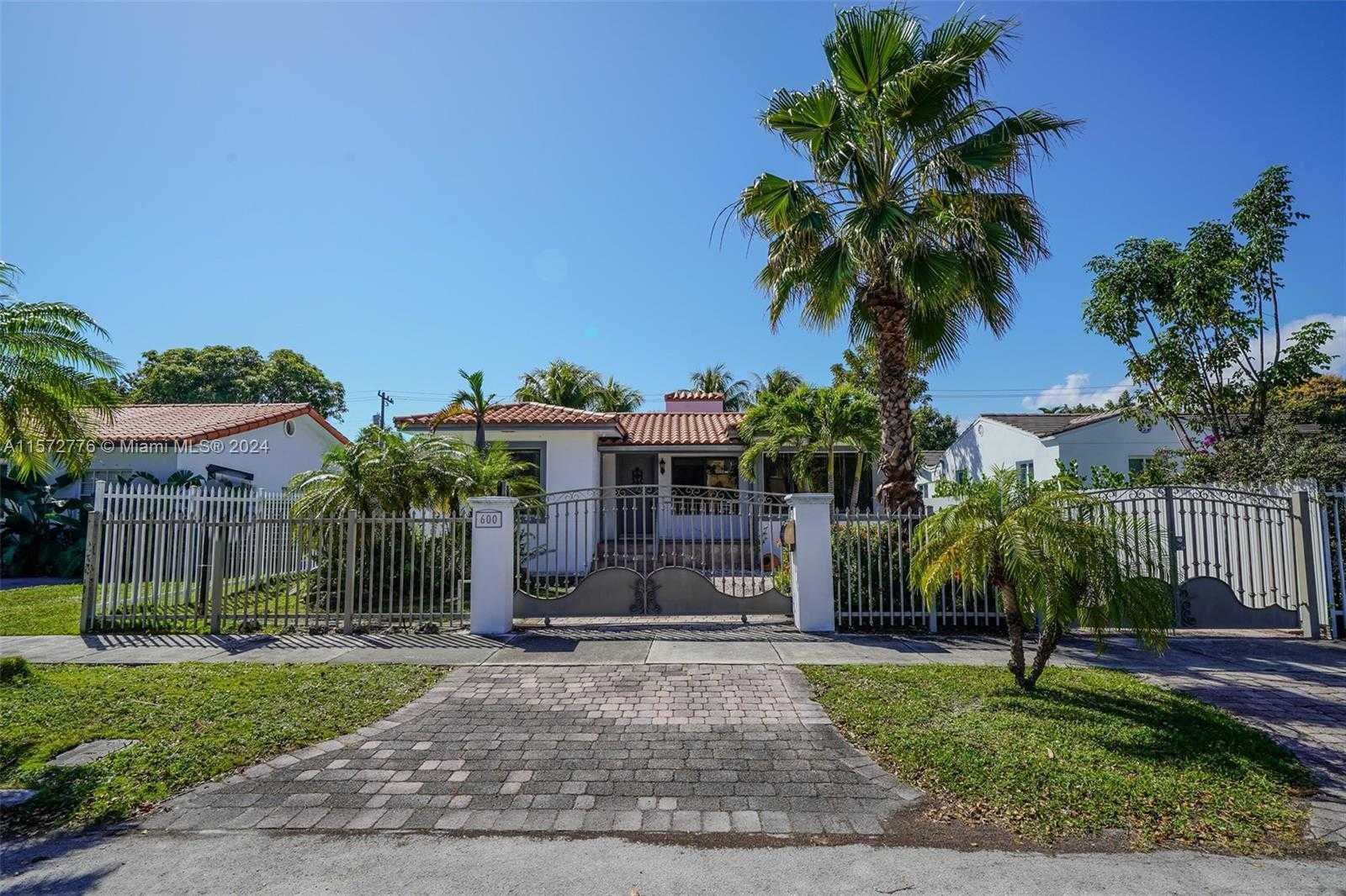 600 19th Rd, Miami, Single Family Home,  for sale, Sandra Benkahla, The 305 Agency