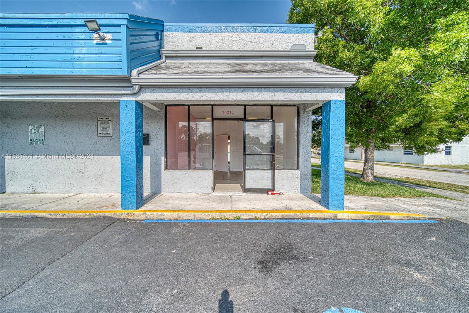 10200 183rd Street 10214, Miami, RETAIL SPACE,  for leased, Sandra Benkahla, The 305 Agency